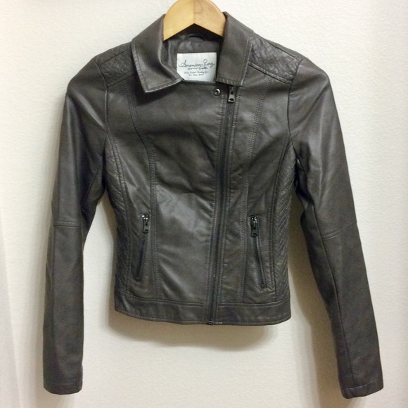 American Rag Jackets & Blazers - AMERICAN RAG NEVER WORN LEATHER MOTO JACKET XS